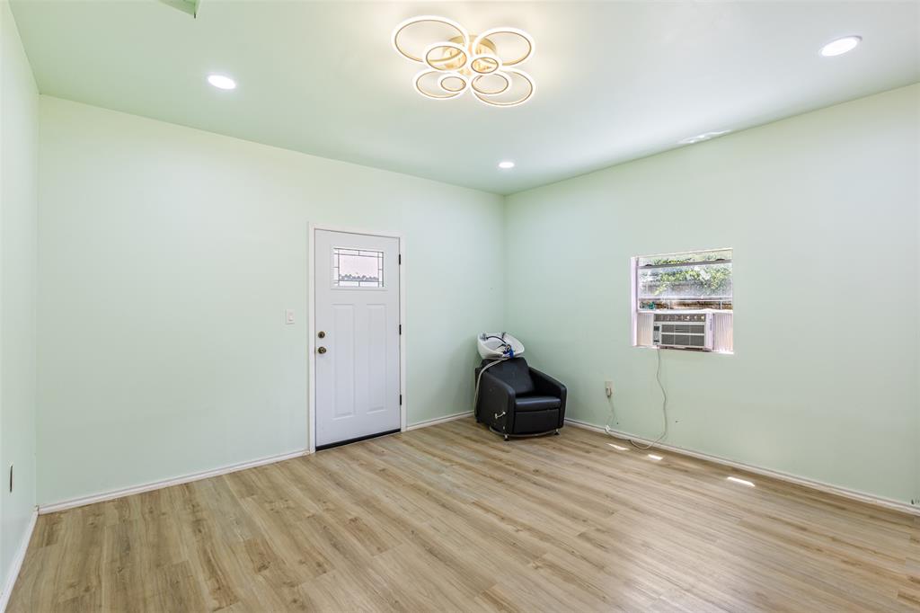 2111 El Capitan Drive Property Photo 27