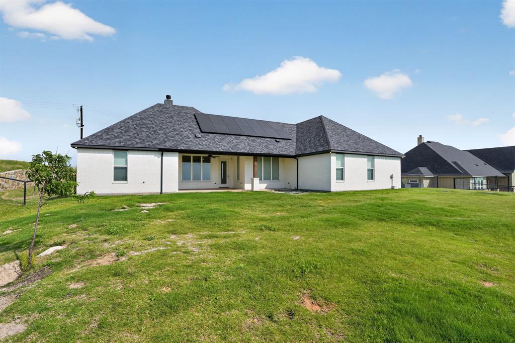 1040 Agnes Property Photo 40
