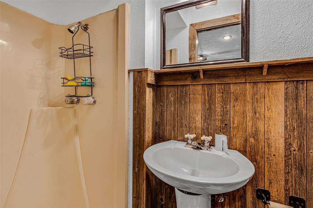 112 Oak Drive Property Photo 16