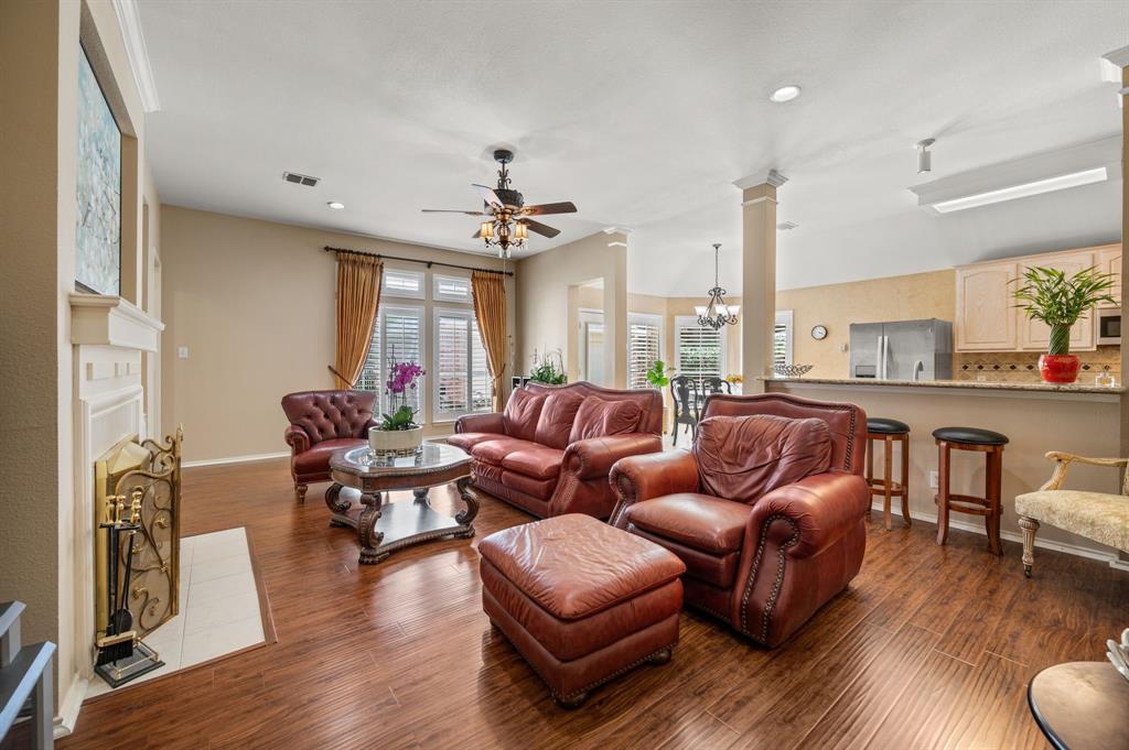 926 Creekbend Drive Property Photo 10