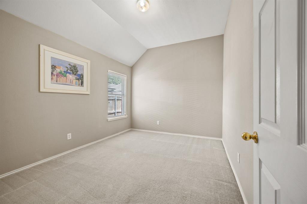 926 Creekbend Drive Property Photo 25