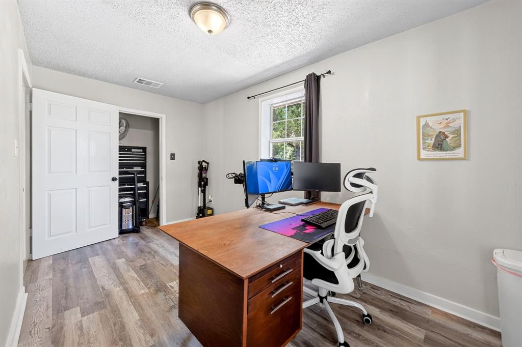 810 Edna Street Property Photo 19