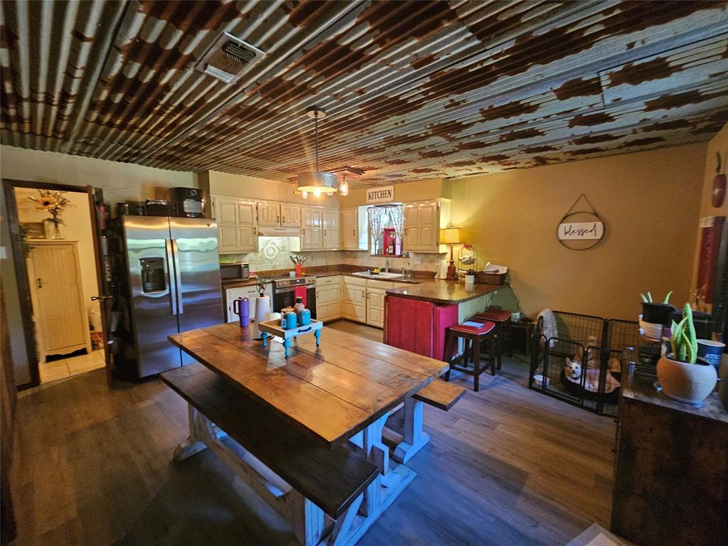 411 Green Meadow Trail Property Photo 6