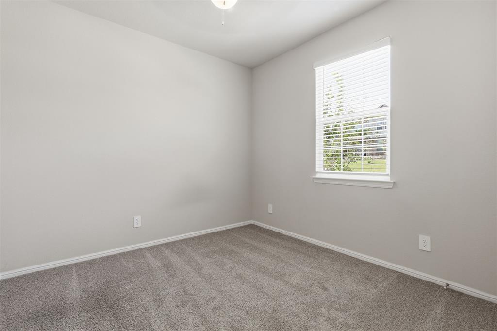 6736 Windfall Drive Property Photo 8