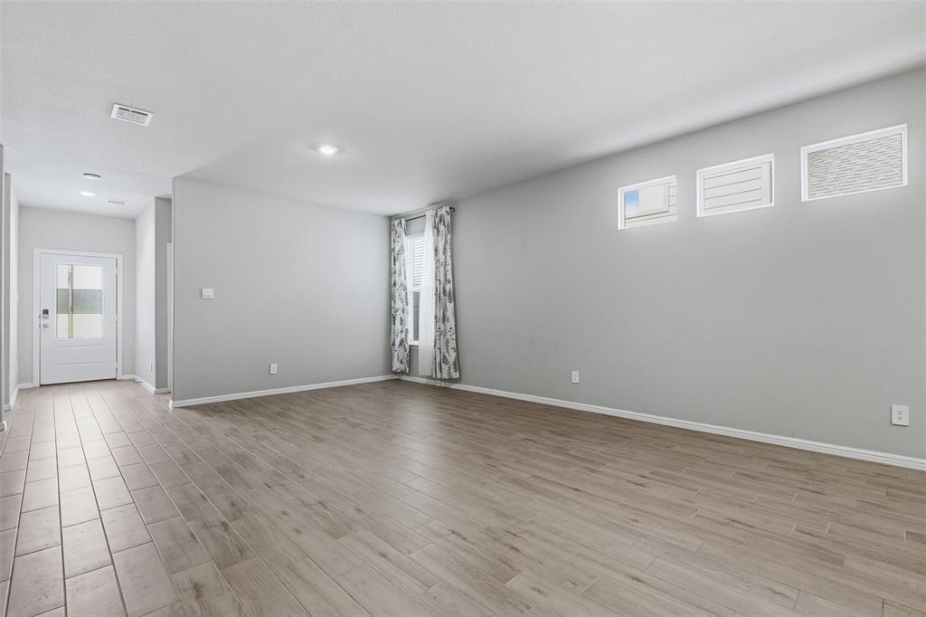 6736 Windfall Drive Property Photo 17