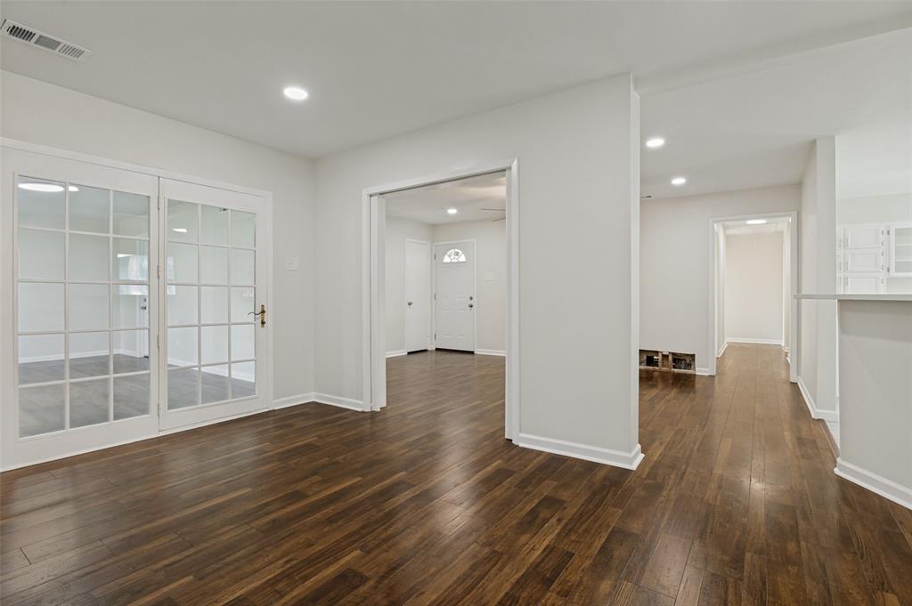 3811 Rolinda Drive Property Photo 5