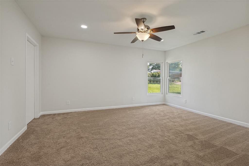 3811 Rolinda Drive Property Photo 18