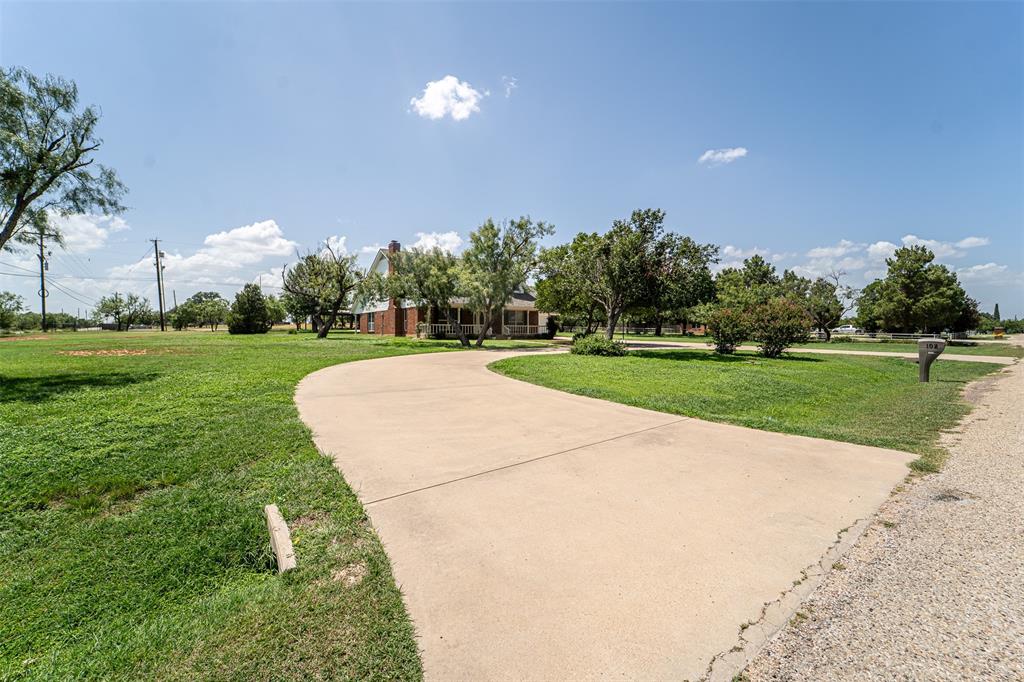 102 Five Oaks Road Property Photo 1