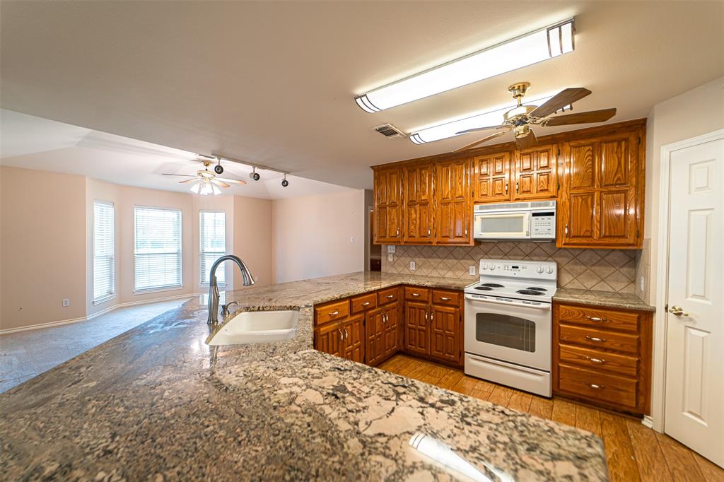 102 Five Oaks Road Property Photo 18