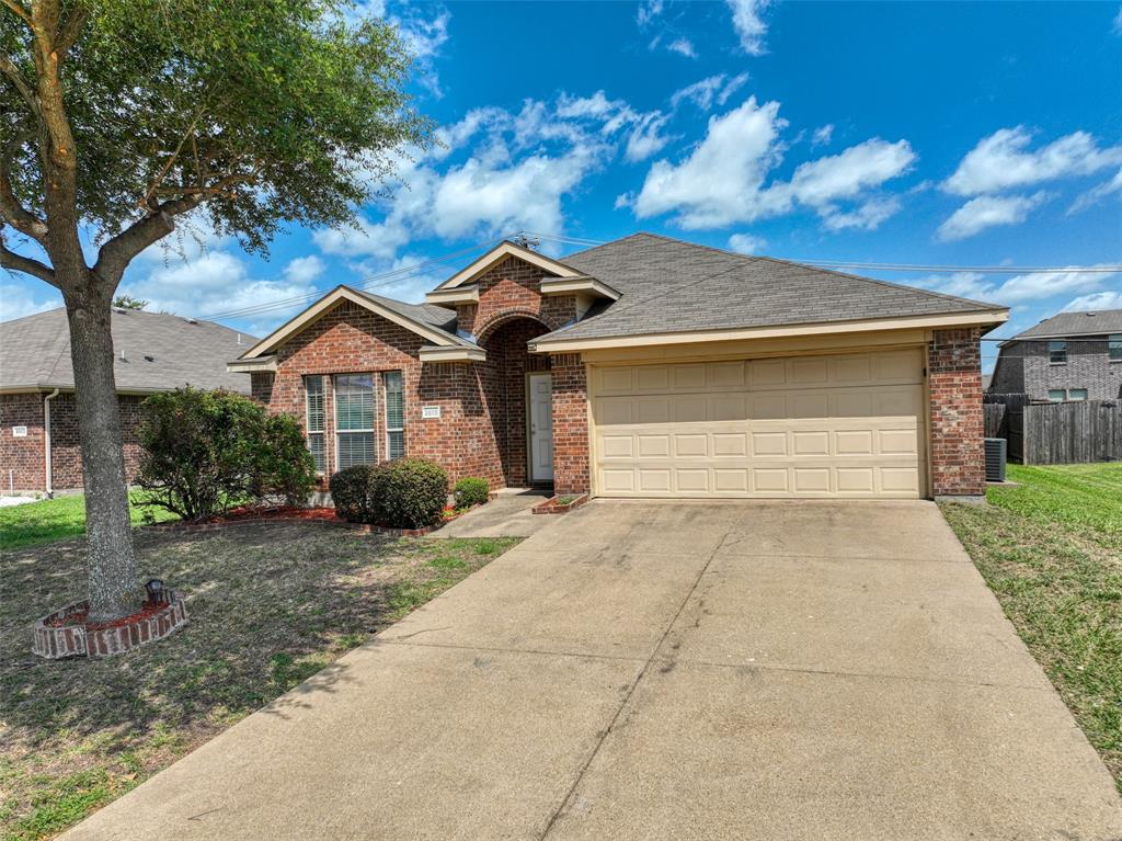 2513 Wynngate Drive Property Photo 1