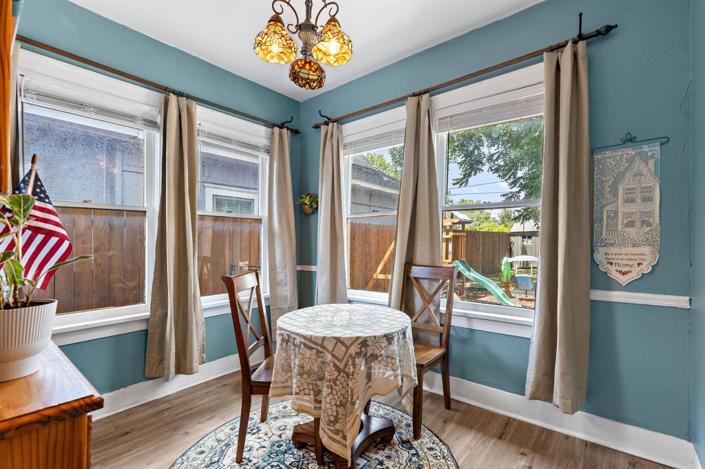 1712 Speedway Avenue Property Photo 13