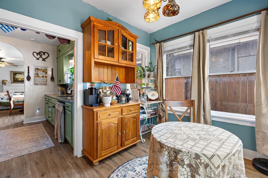 1712 Speedway Avenue Property Photo 14