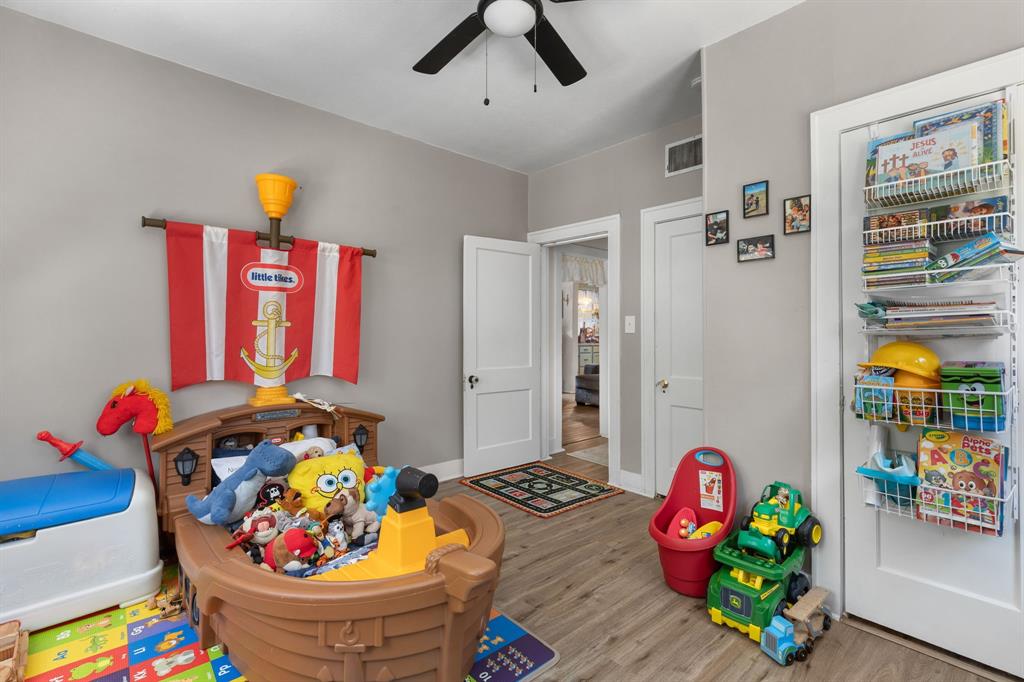 1712 Speedway Avenue Property Photo 25