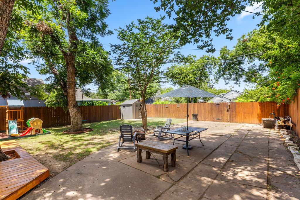 1712 Speedway Avenue Property Photo 31