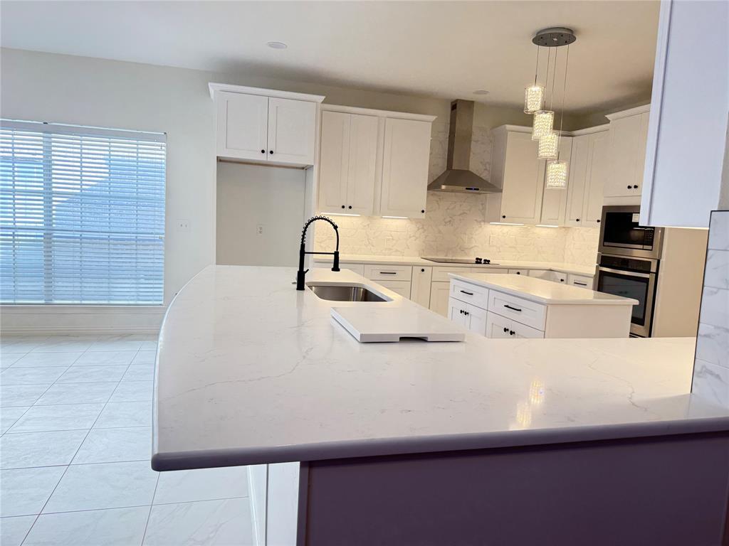 2316 Windy Ridge Court Property Photo 7