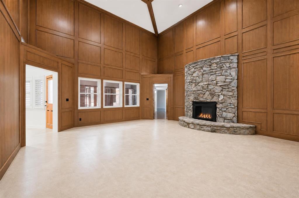 1501 S Lakeshore Drive Property Photo 10