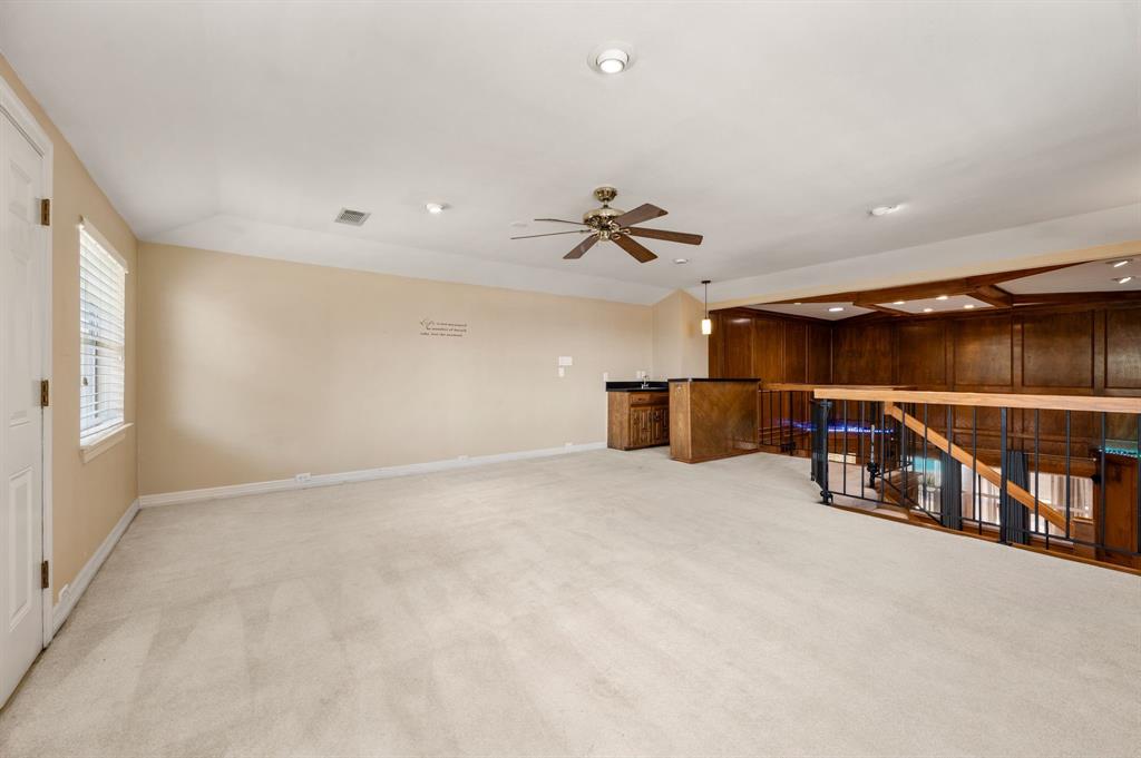 1501 S Lakeshore Drive Property Photo 11
