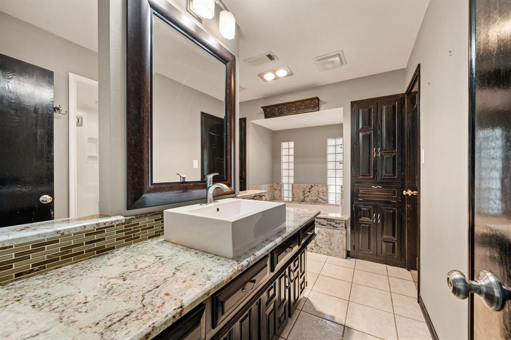 1501 S Lakeshore Drive Property Photo 24