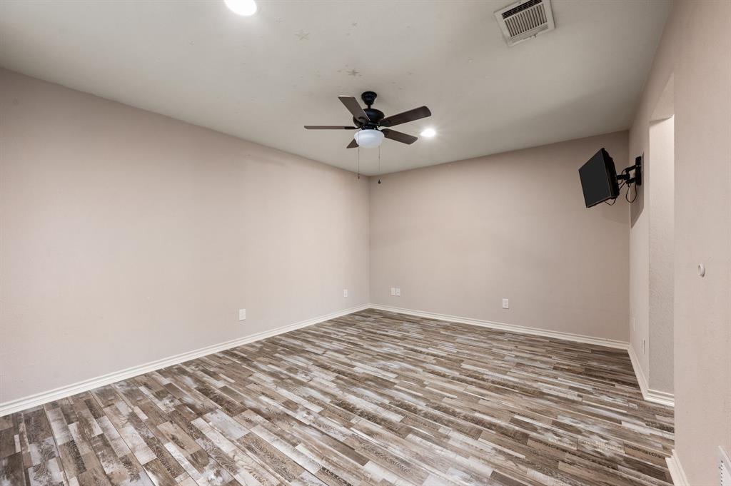 1501 S Lakeshore Drive Property Photo 29