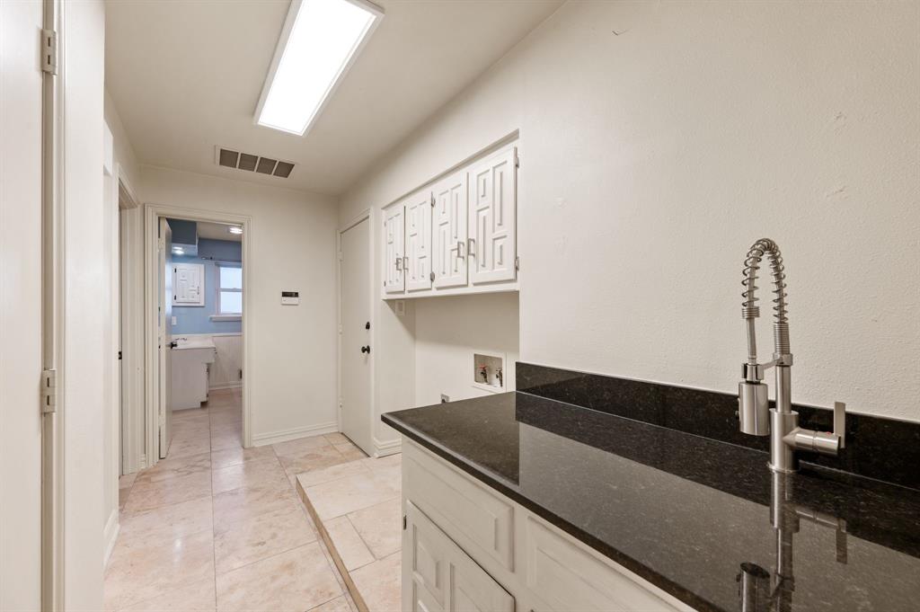 1501 S Lakeshore Drive Property Photo 32