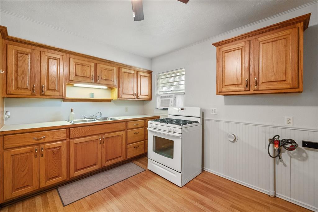 2909 W Collin Street Property Photo 6