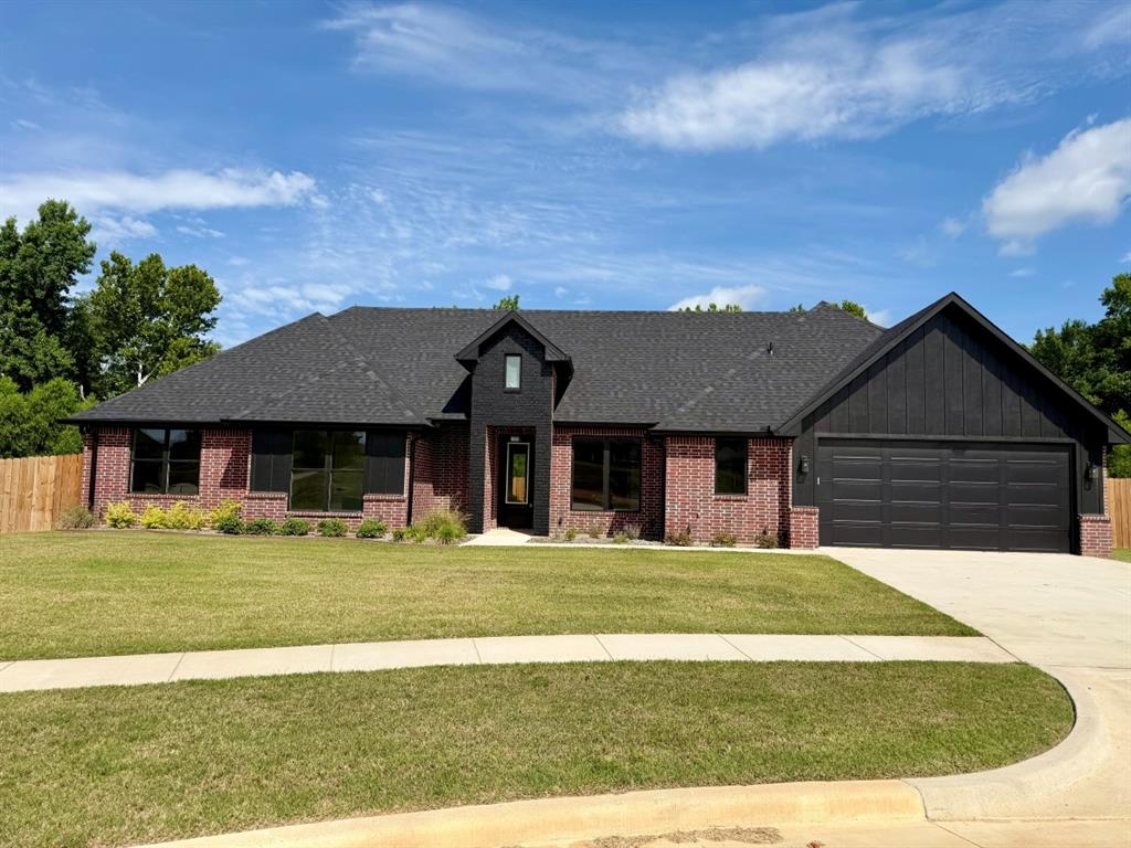 984 Mallard Drive Property Photo 1