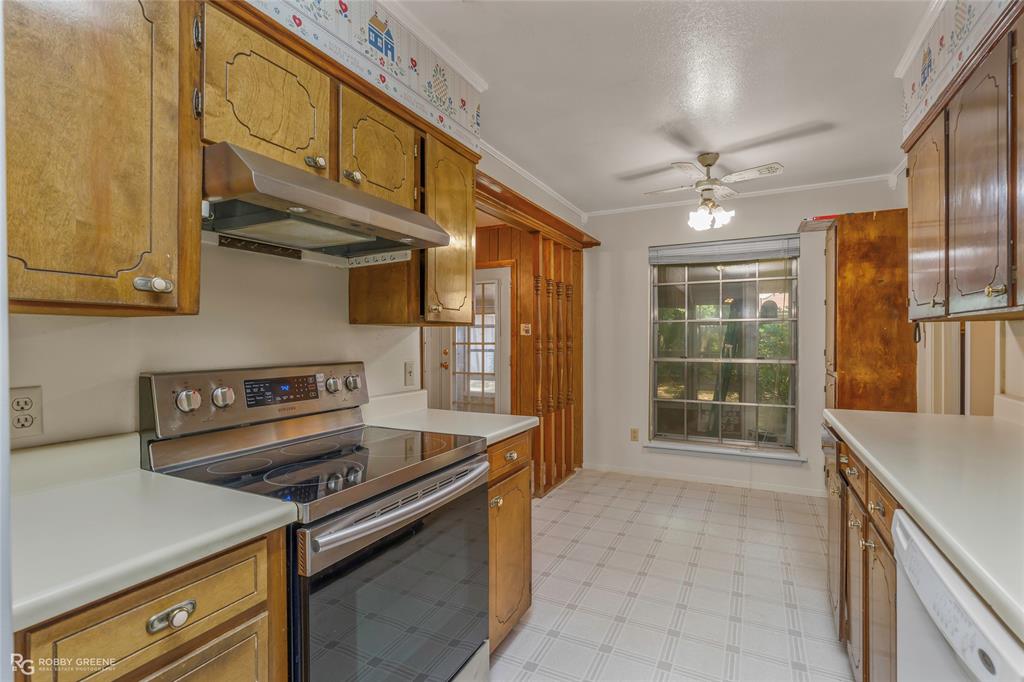 1519 Fox Street Property Photo 6