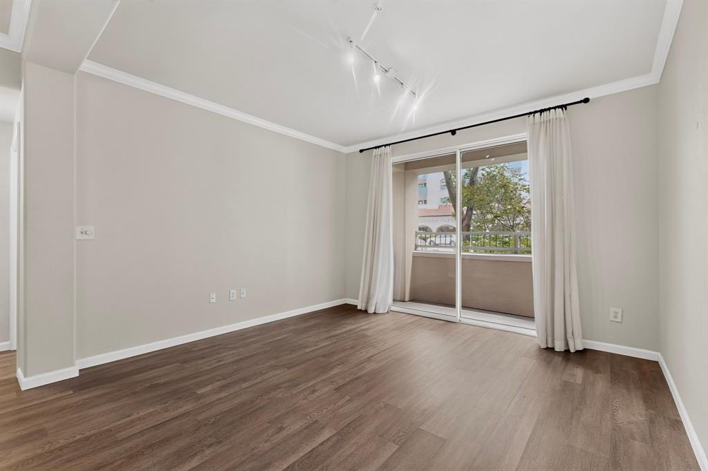 330 Las Colinas Boulevard 170 Property Photo 4