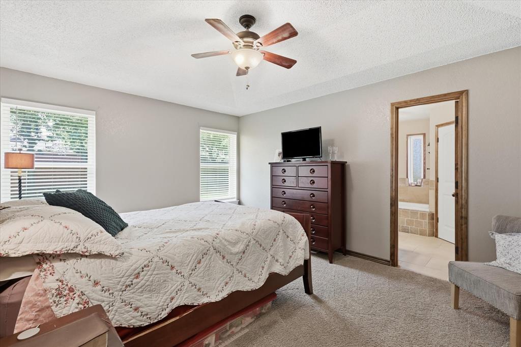 405 Lantern Ridge Property Photo 14
