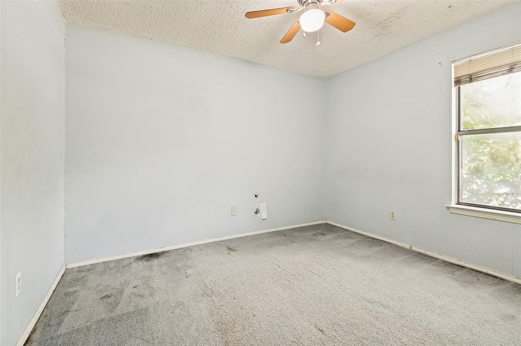 8507 Sugarberry Place Property Photo 13
