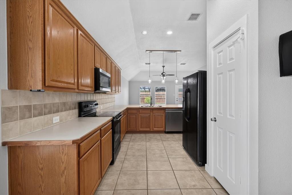 4034 Heavenly Way Property Photo 8