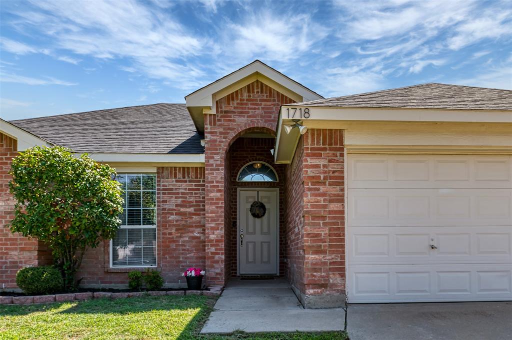 1718 La Caya Drive Property Photo 4