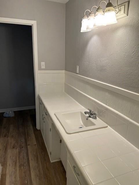 104 N Emberwood Drive Property Photo 12