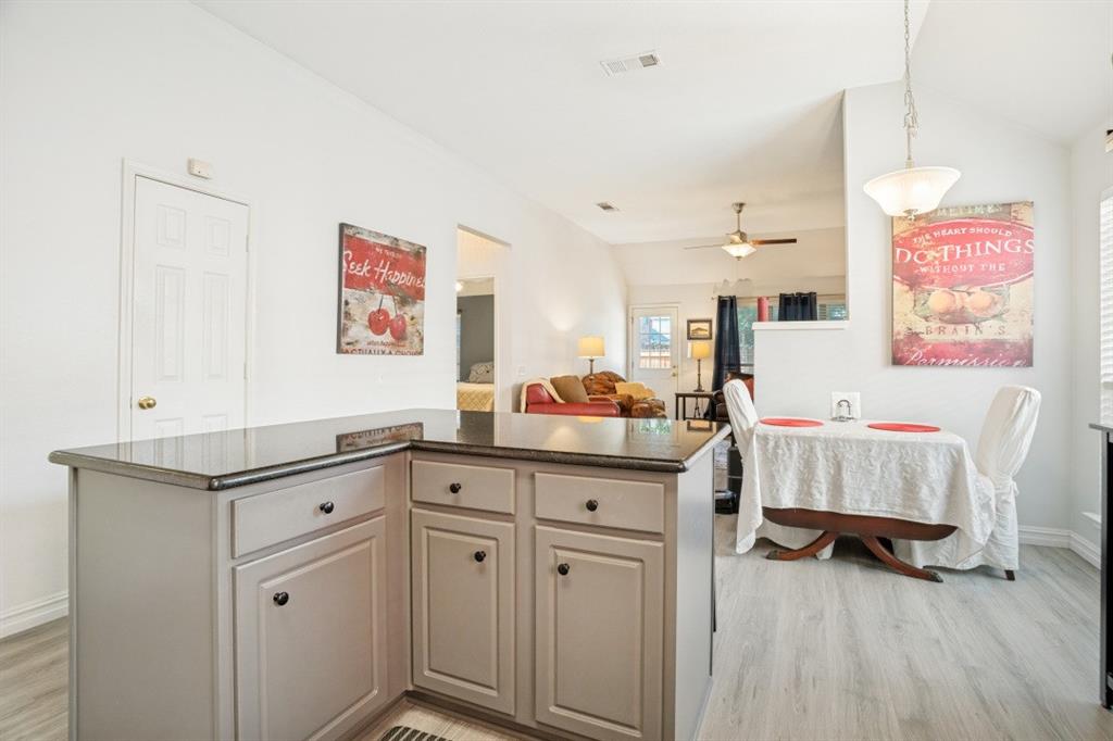 6101 Berkshire Road Property Photo 6