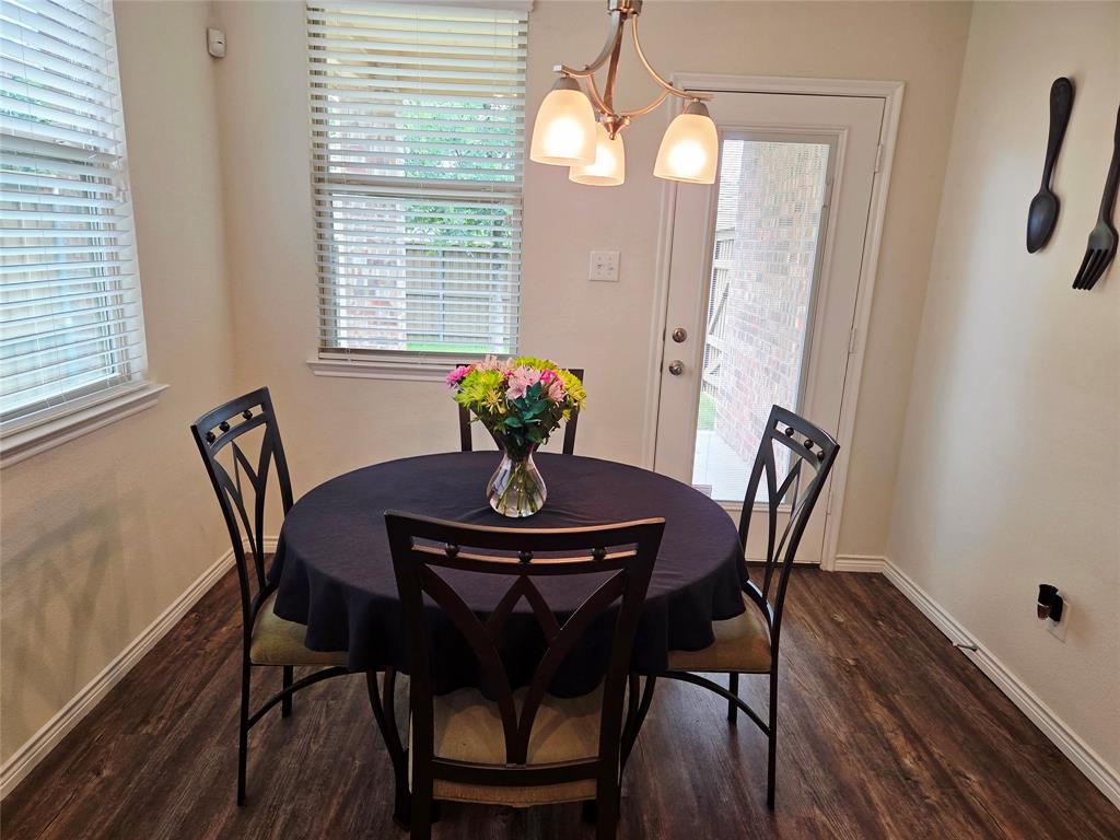 2453 Larimar Drive Property Photo 7