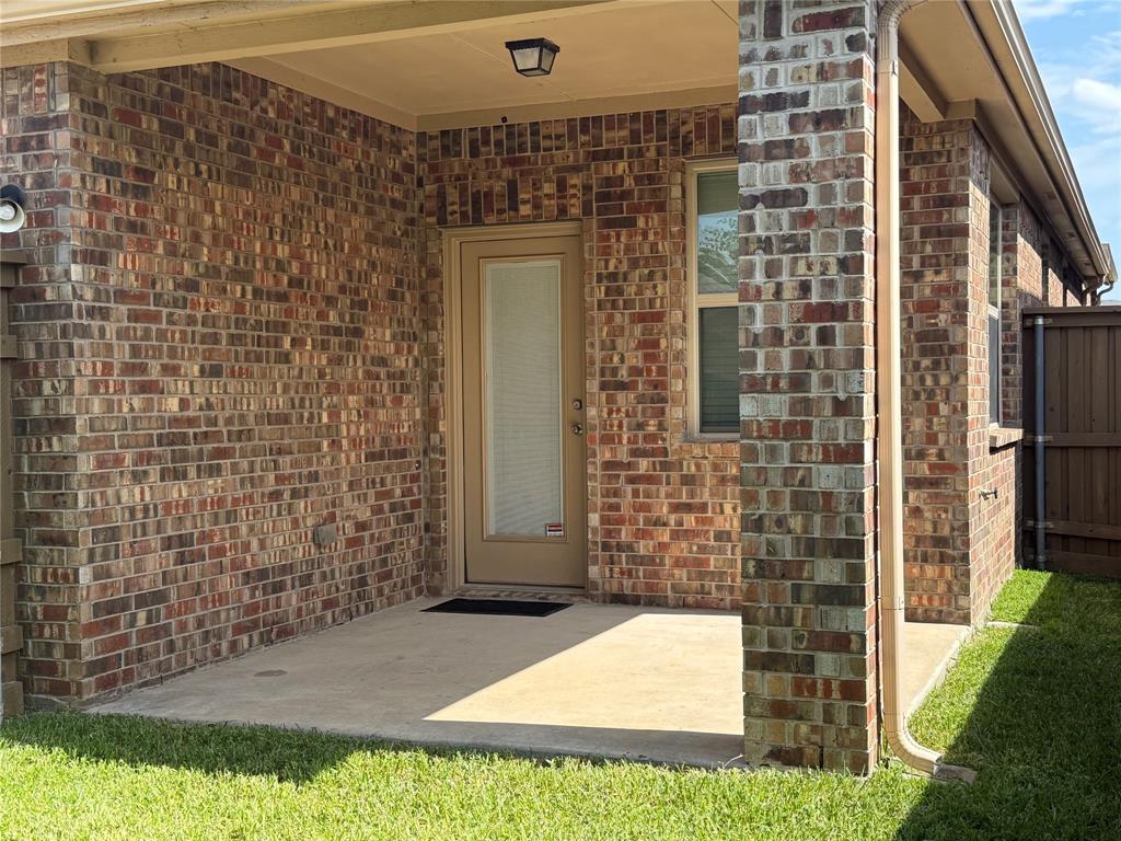 2453 Larimar Drive Property Photo 15