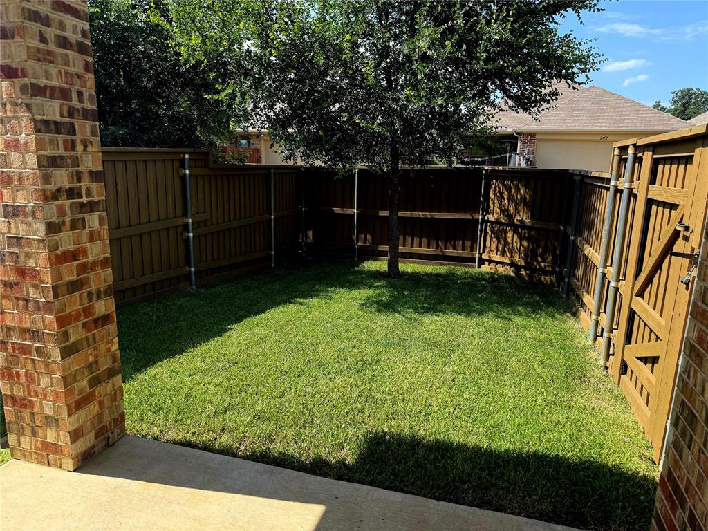2453 Larimar Drive Property Photo 16
