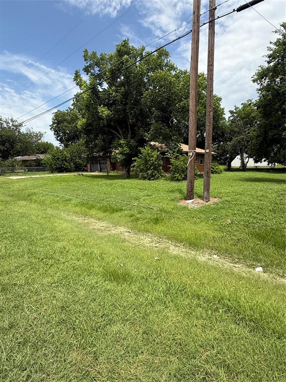 116 N Anthony Street Property Photo 3