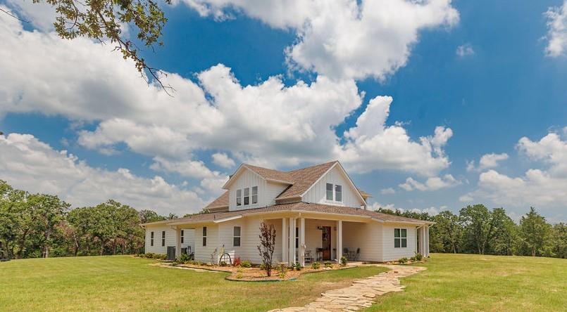 2094 Jim Harry Loop Property Photo 1