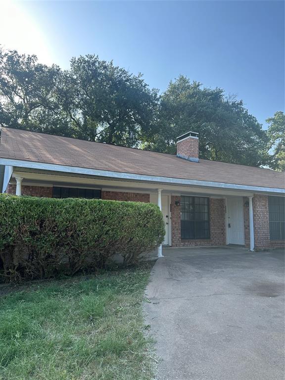 3906 Shallowford Property Photo 1