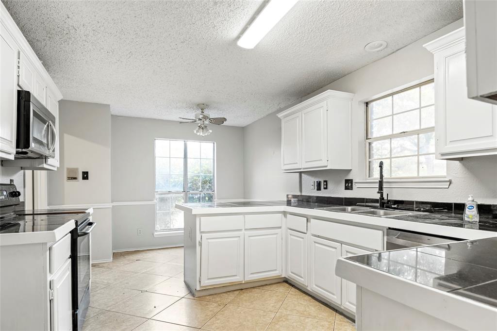 5112 Oak Gate Court Property Photo 13