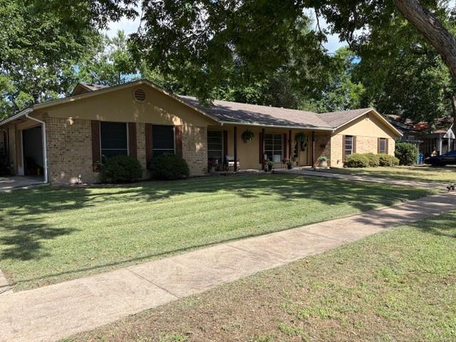 401 S Ross Avenue Property Photo 1
