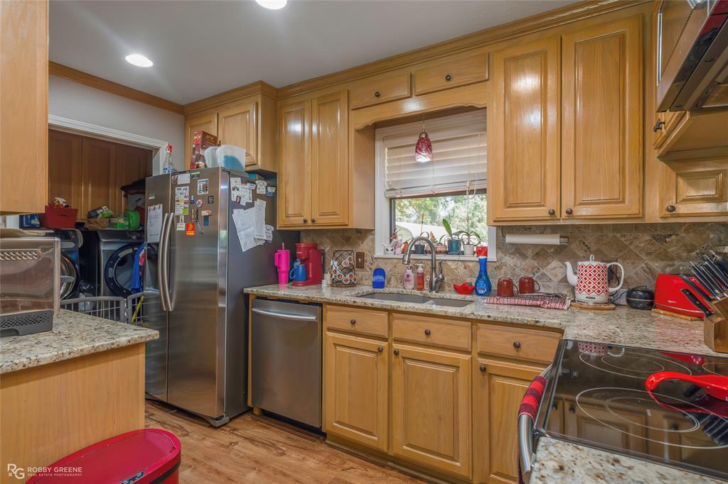 1302 E Todd Street Property Photo 6