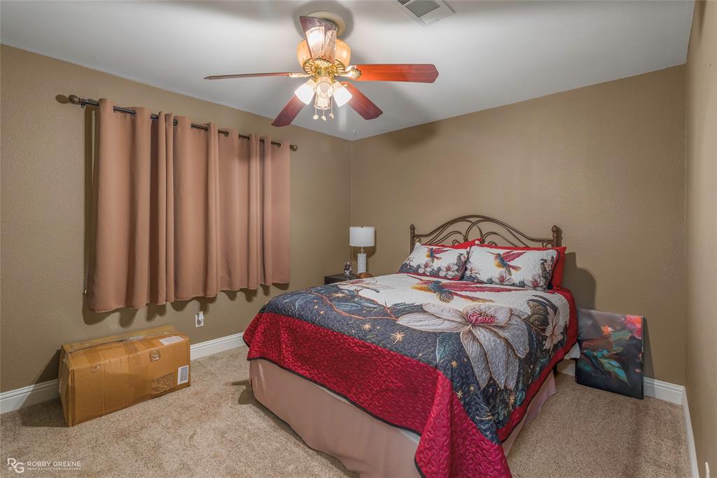 1302 E Todd Street Property Photo 11