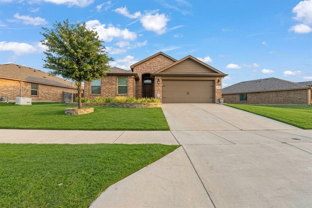 4600 Fringetree Way Property Photo 1