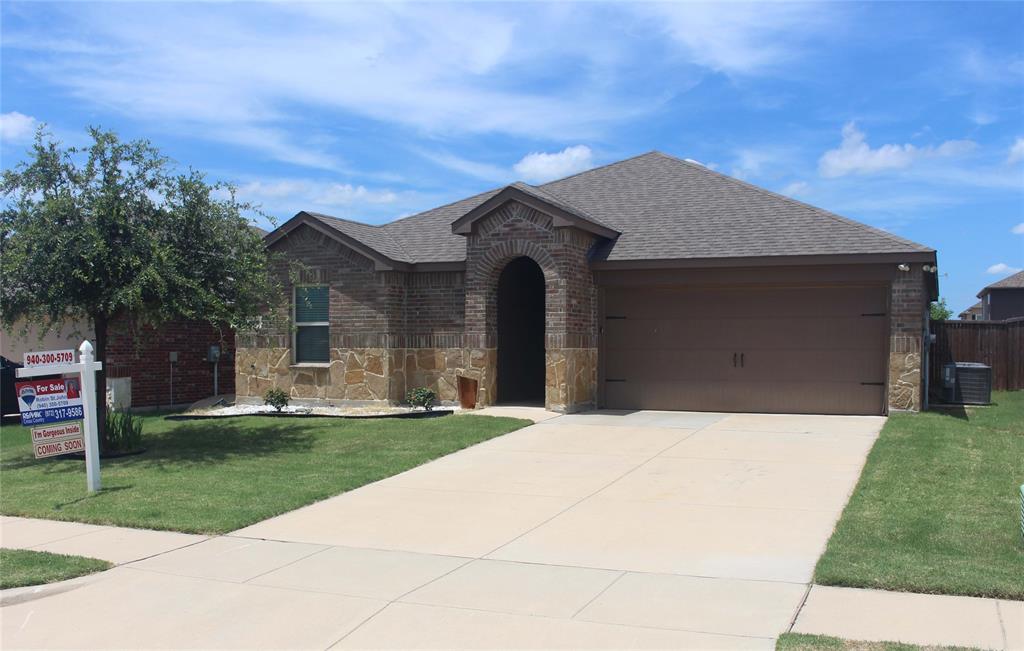 825 Alton Drive Property Photo 1