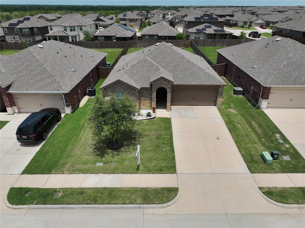 825 Alton Drive Property Photo 2