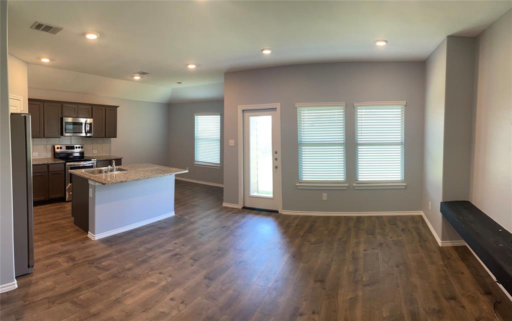 825 Alton Drive Property Photo 5