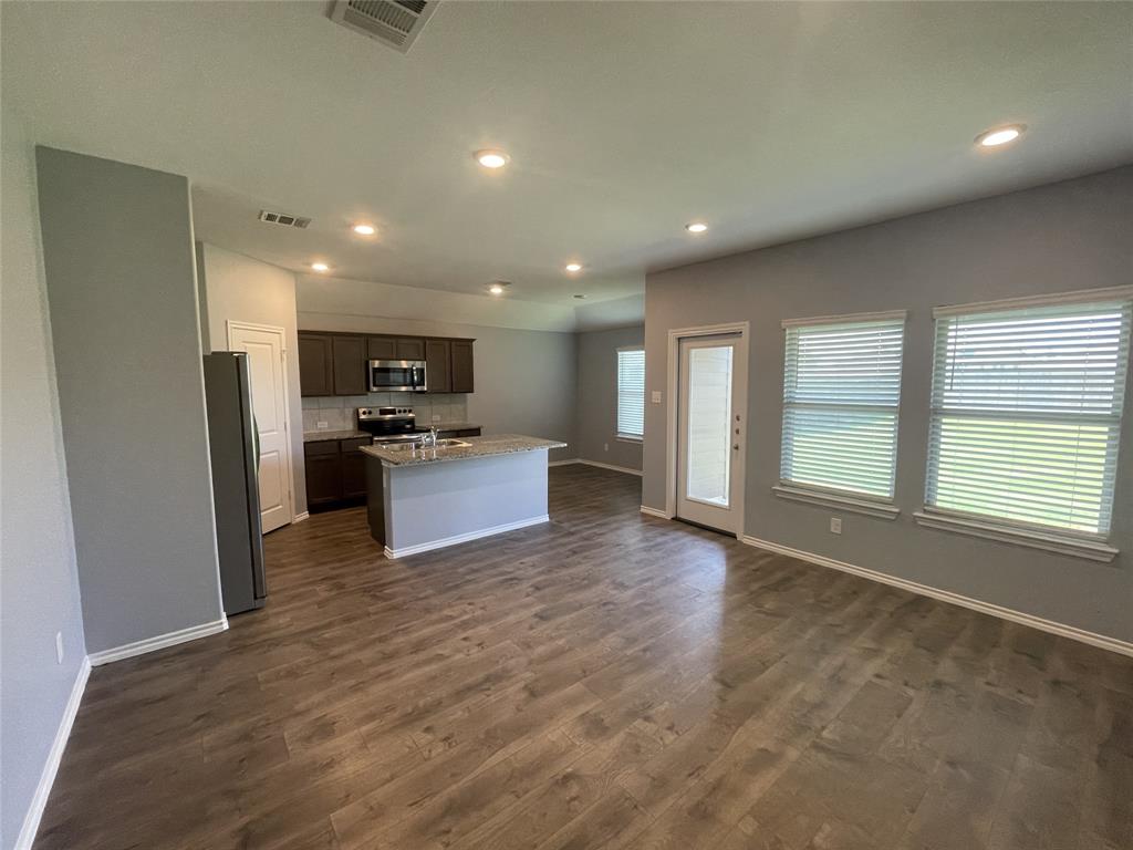 825 Alton Drive Property Photo 6