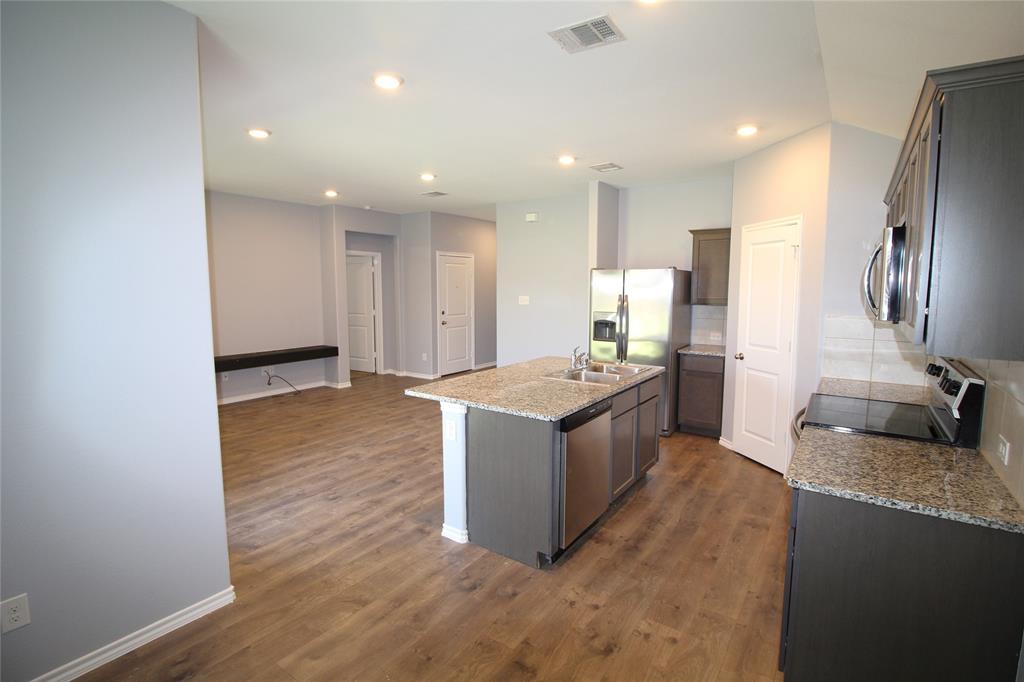825 Alton Drive Property Photo 11
